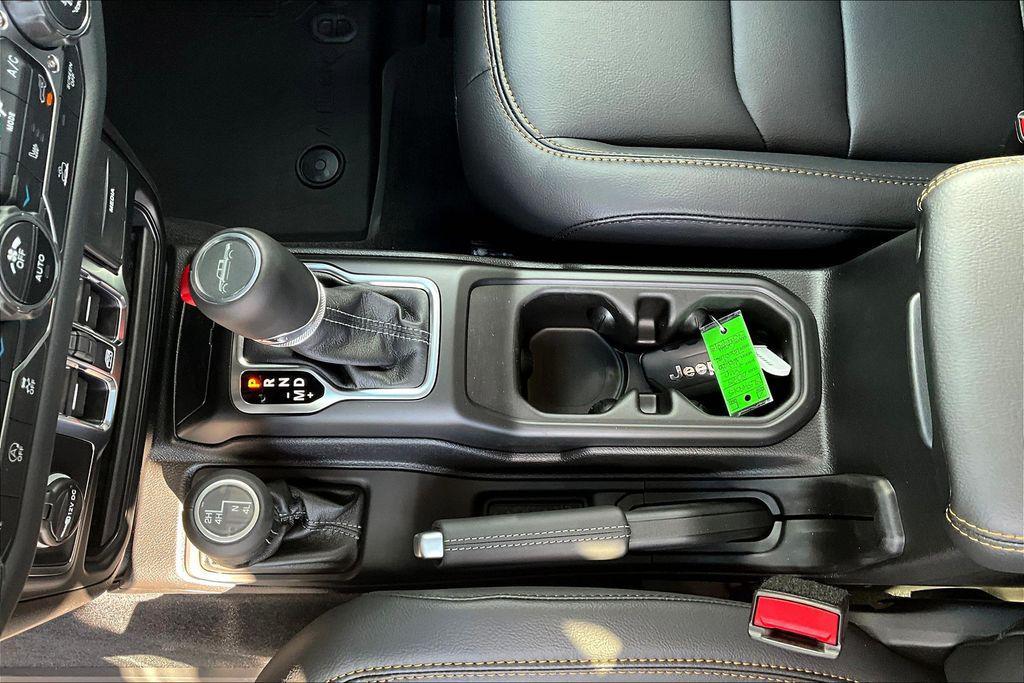 new 2025 Jeep Gladiator car, priced at $48,855