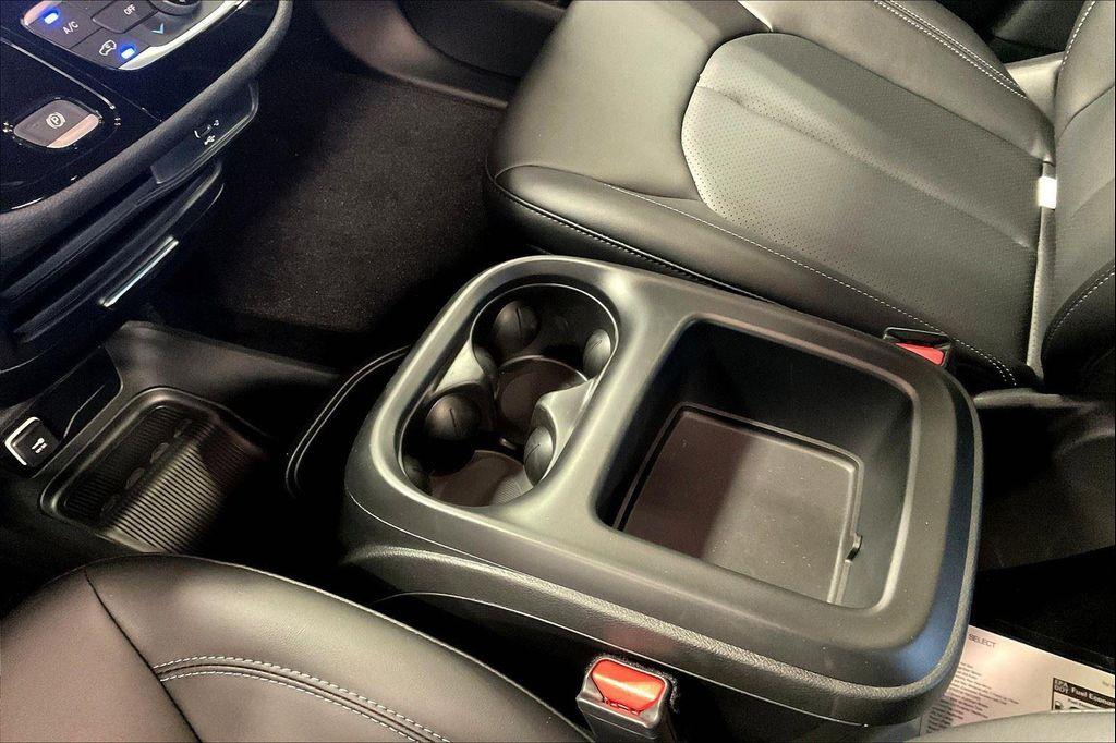 new 2026 Chrysler Pacifica car, priced at $41,240