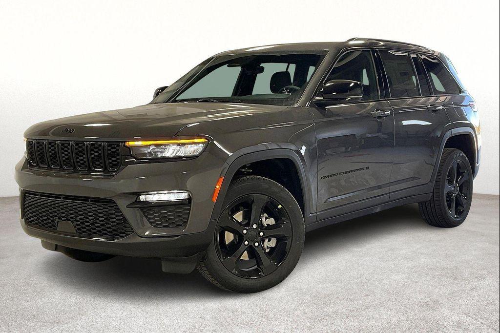 new 2025 Jeep Grand Cherokee car, priced at $43,470