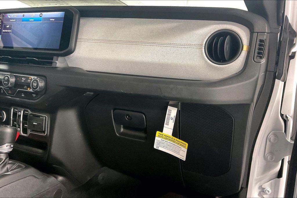 new 2025 Jeep Wrangler car, priced at $43,055