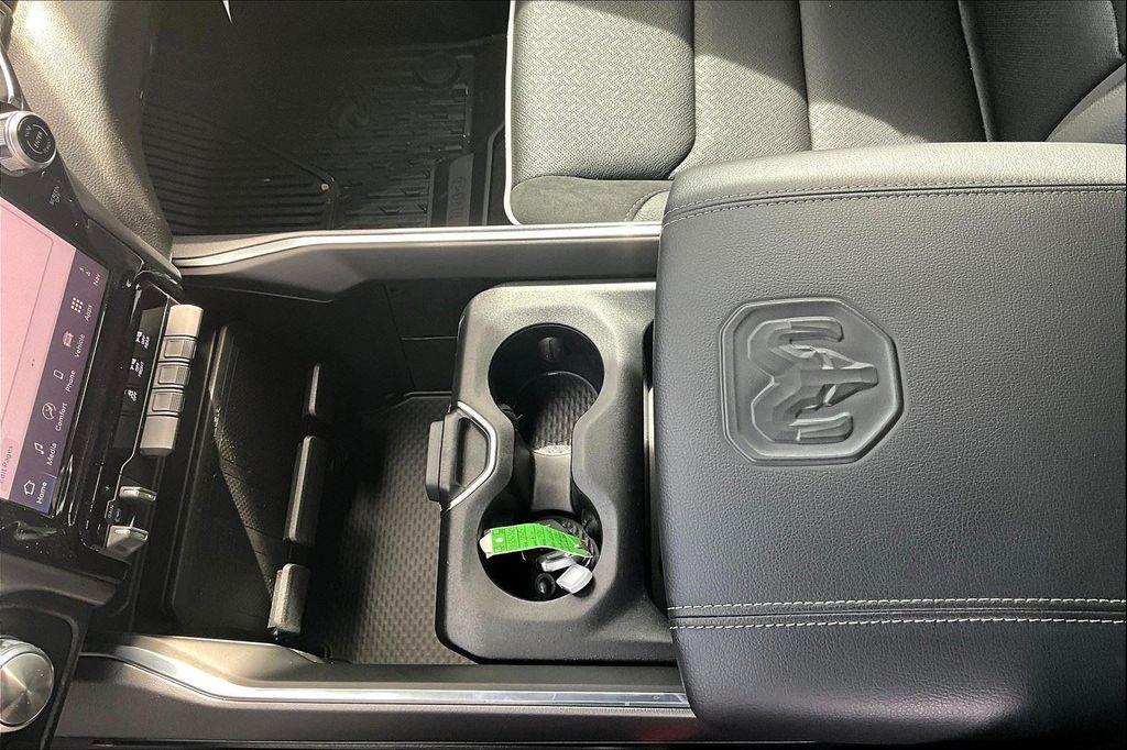 new 2025 Ram 1500 car, priced at $59,913