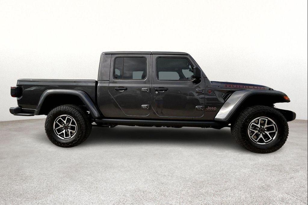 new 2025 Jeep Gladiator car, priced at $51,595