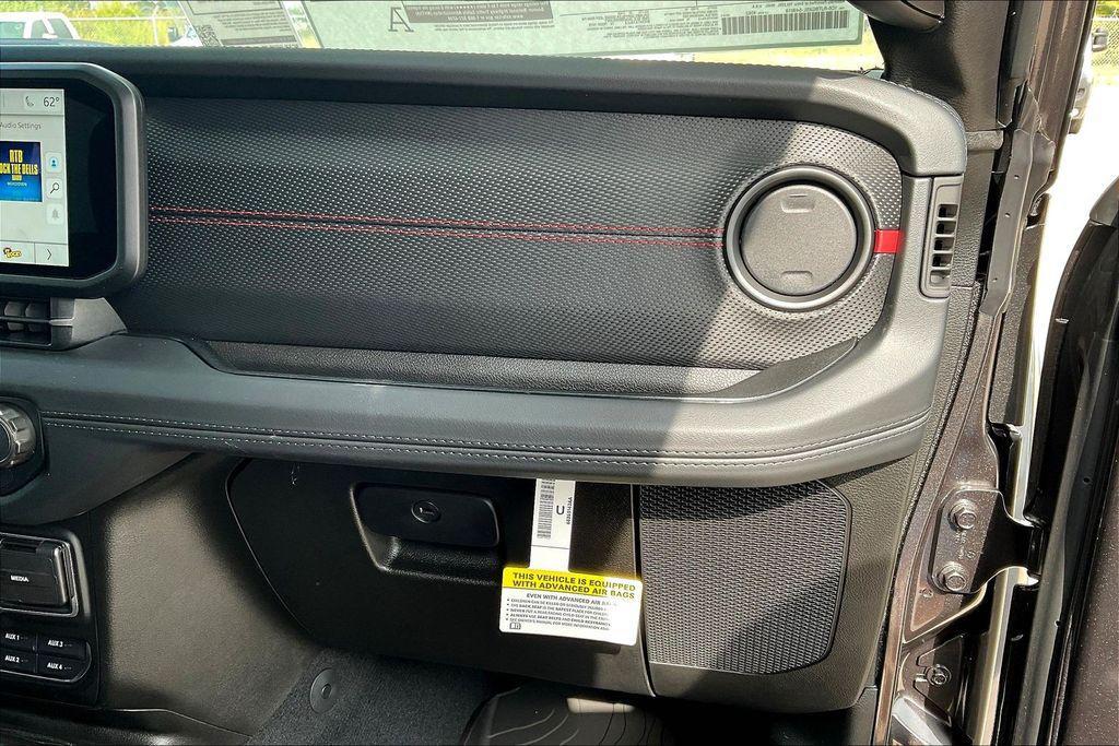 new 2025 Jeep Gladiator car, priced at $51,595