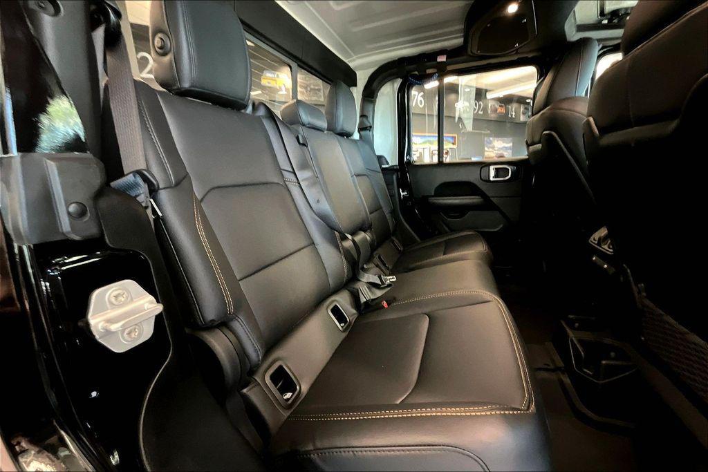 new 2025 Jeep Gladiator car, priced at $48,855