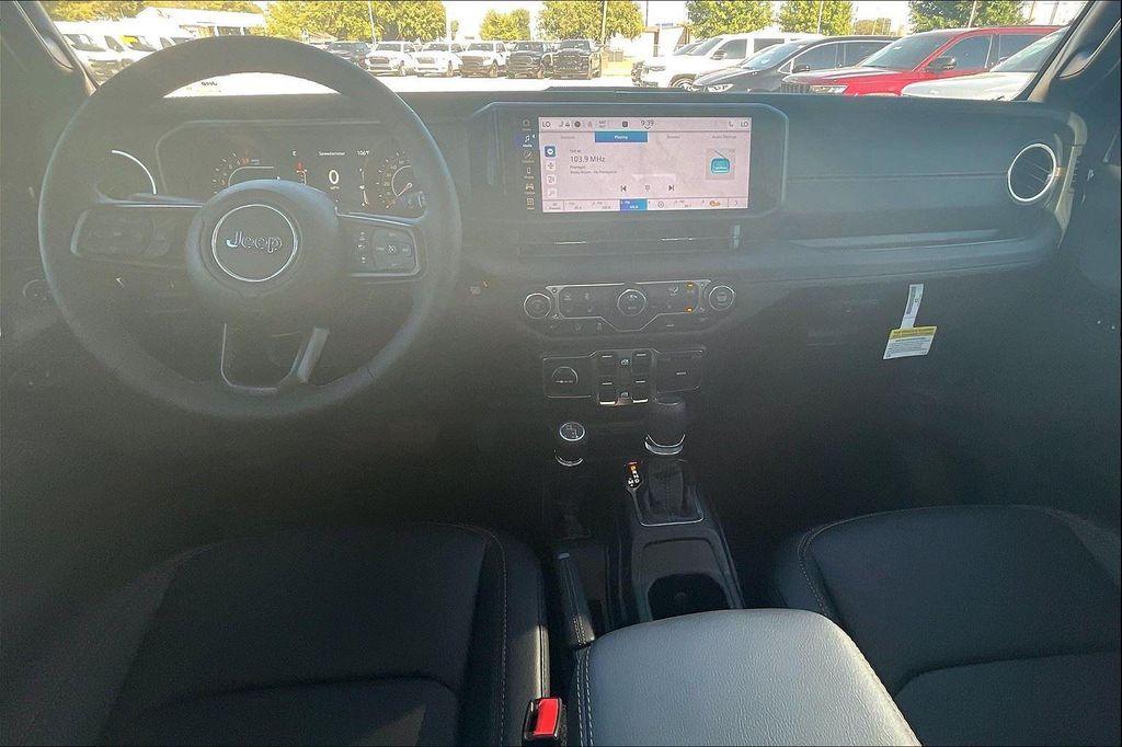 new 2025 Jeep Gladiator car, priced at $44,105