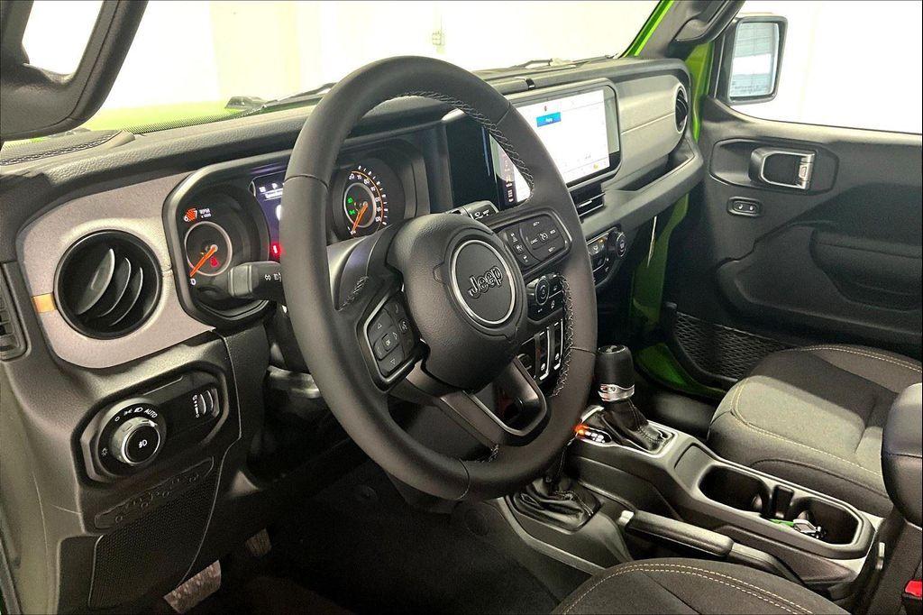 new 2025 Jeep Wrangler car, priced at $38,250