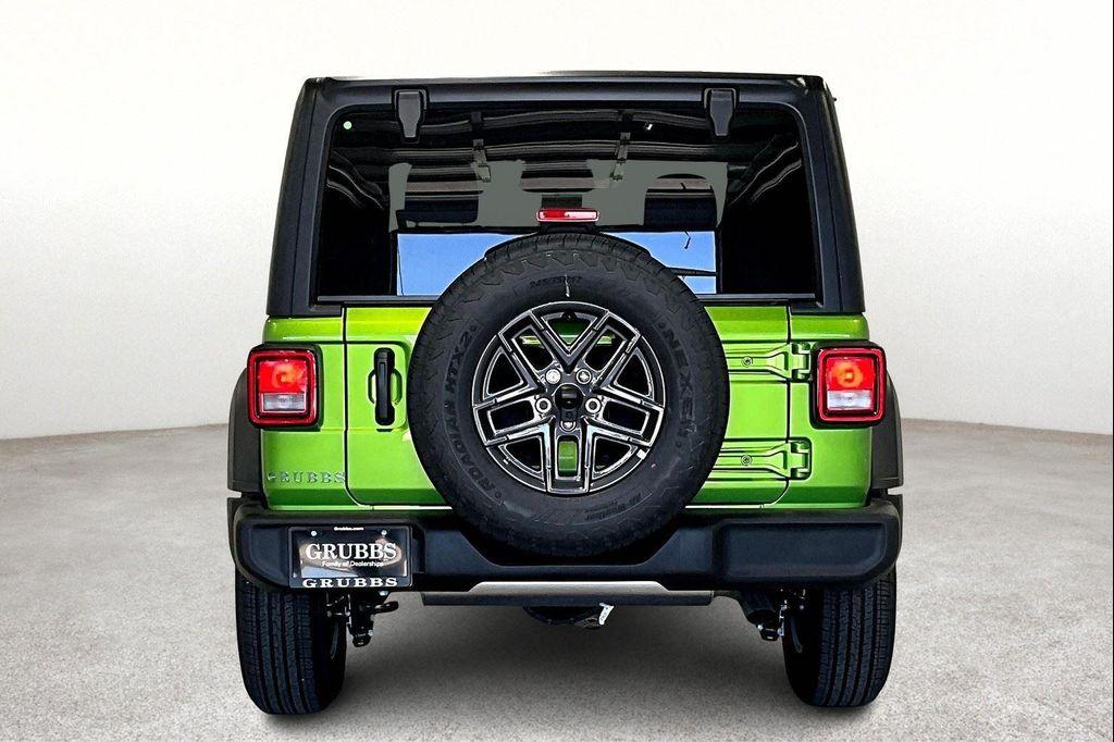 new 2025 Jeep Wrangler car, priced at $38,250
