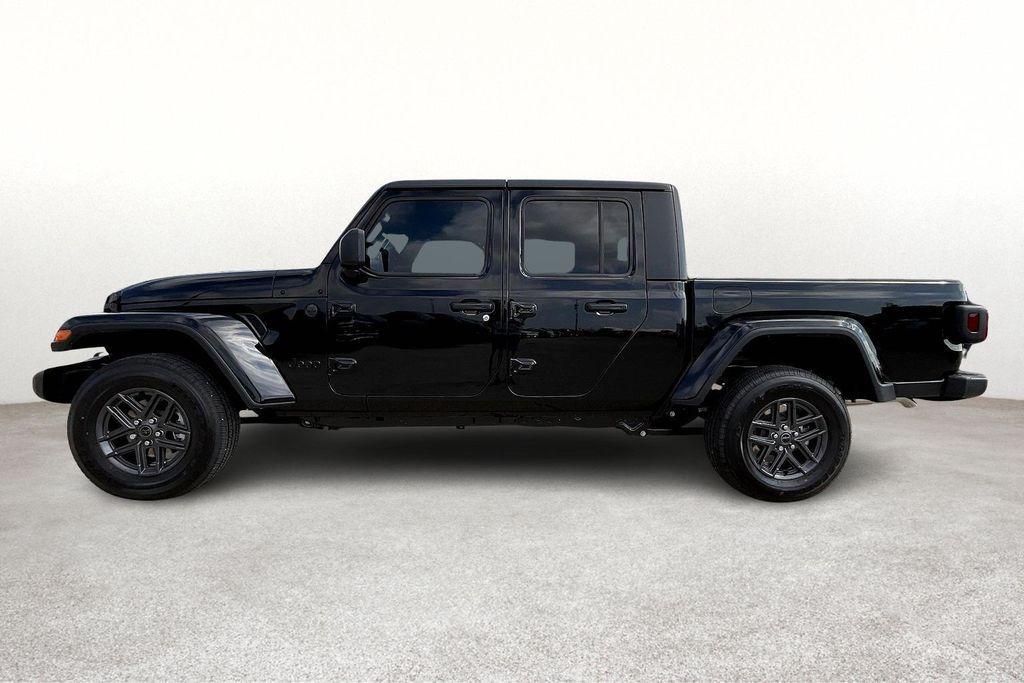 new 2025 Jeep Gladiator car, priced at $49,845
