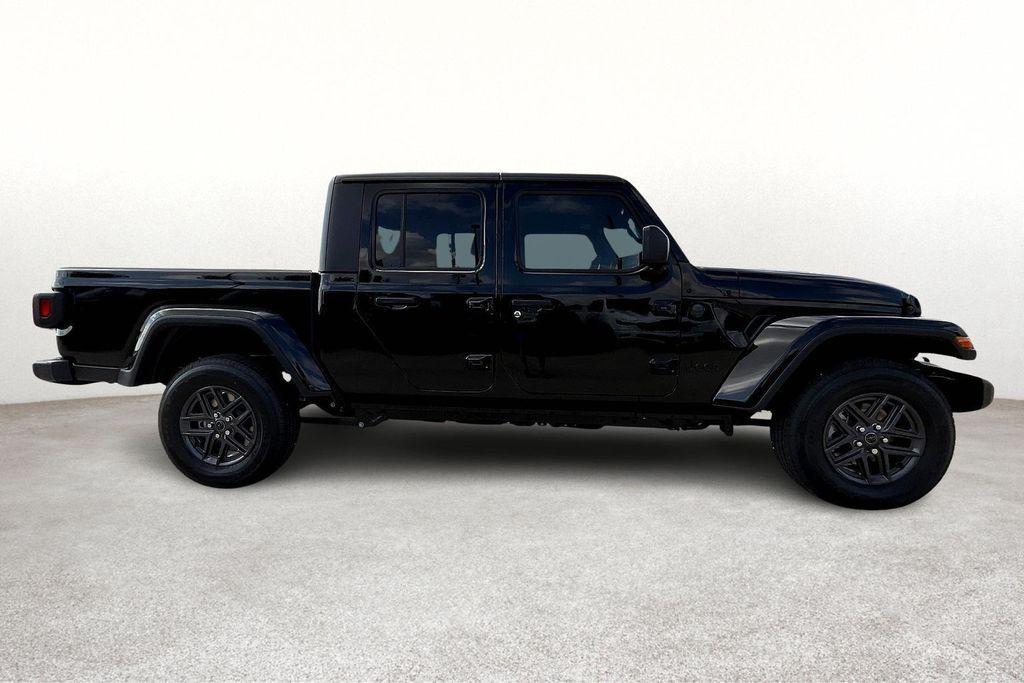 new 2025 Jeep Gladiator car, priced at $49,845