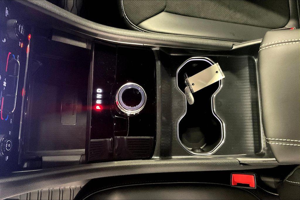 new 2025 Jeep Grand Cherokee car, priced at $46,730