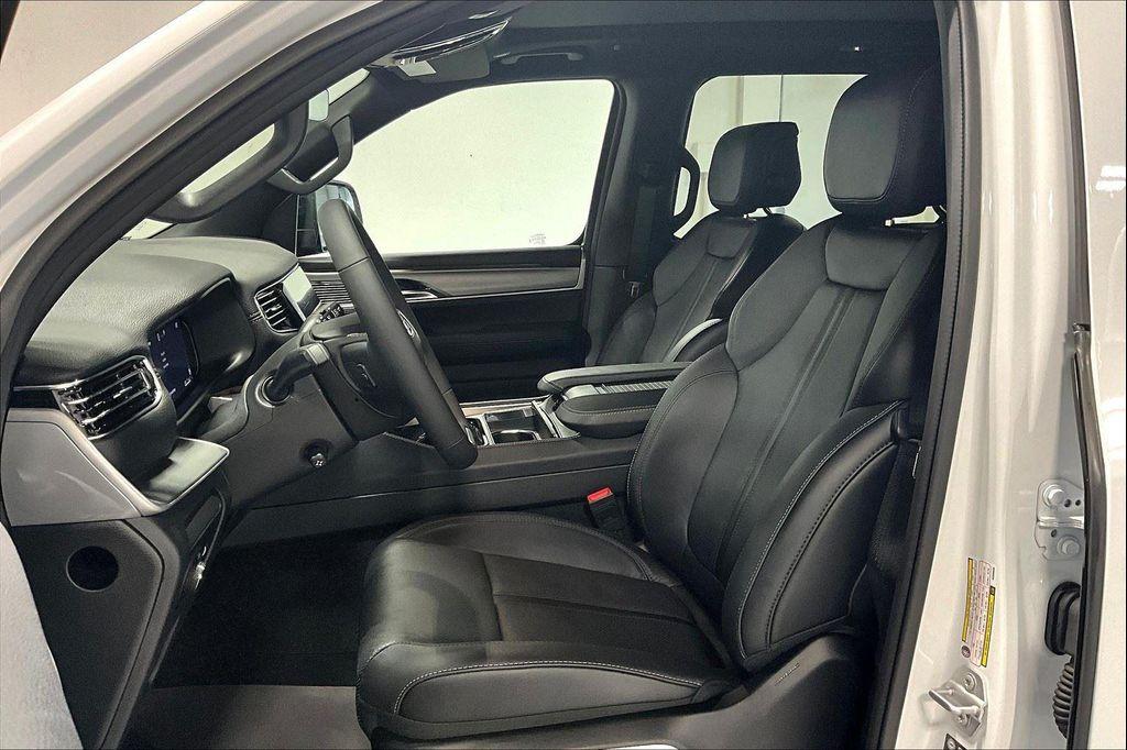 new 2025 Jeep Wagoneer car, priced at $73,135