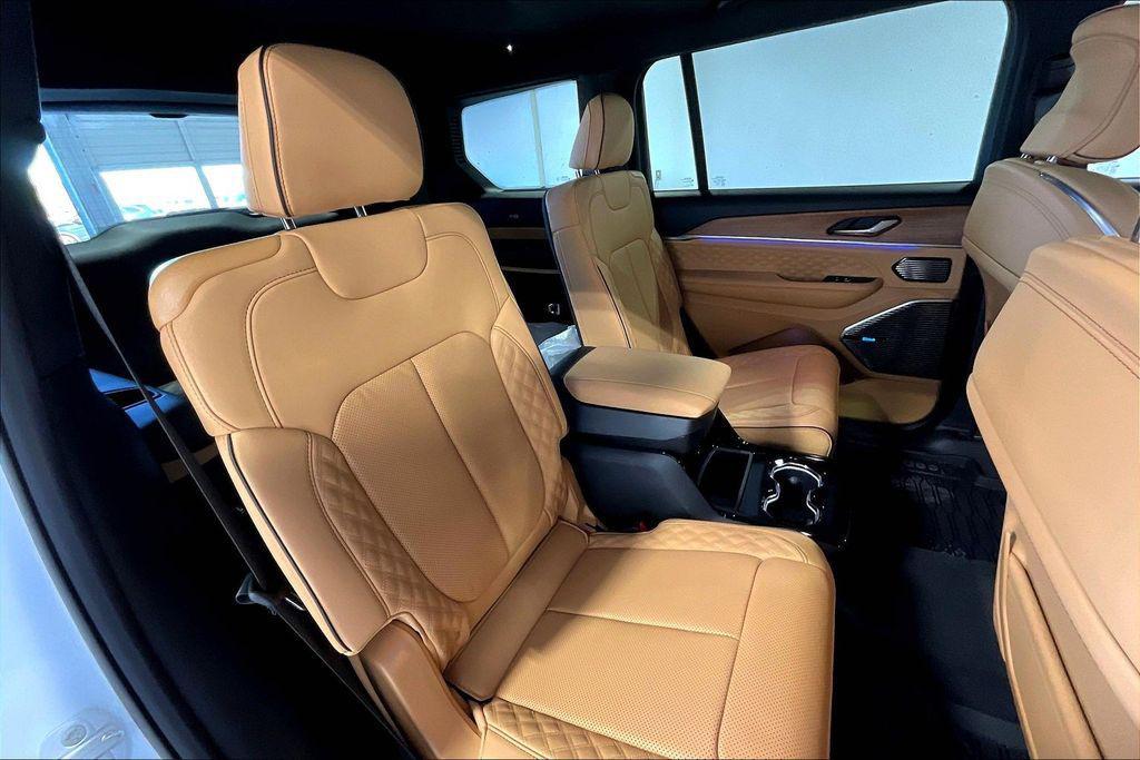 new 2025 Jeep Grand Cherokee L car, priced at $64,560