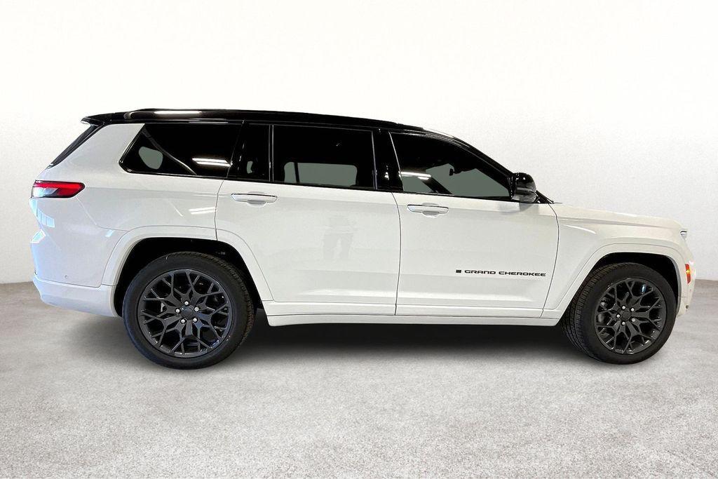 new 2025 Jeep Grand Cherokee L car, priced at $64,560