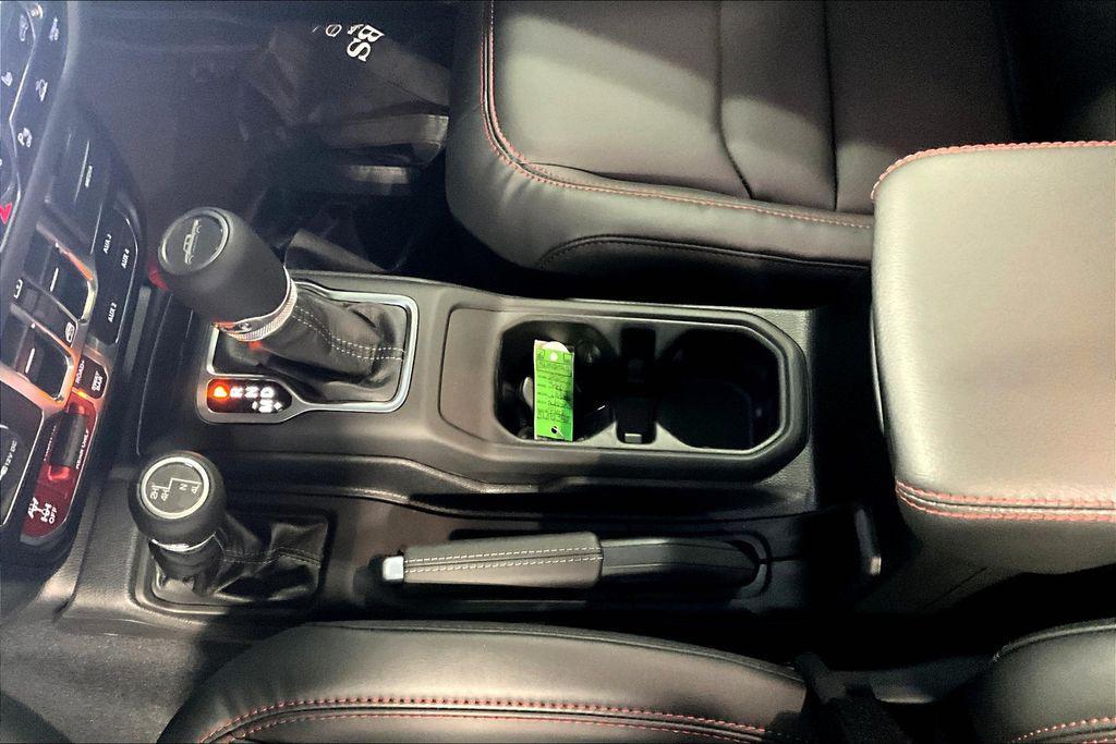 new 2025 Jeep Gladiator car, priced at $60,695