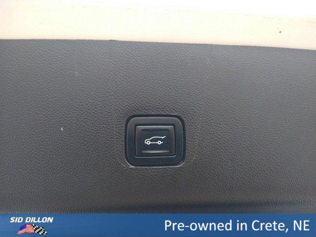 used 2023 Chevrolet Traverse car, priced at $34,995