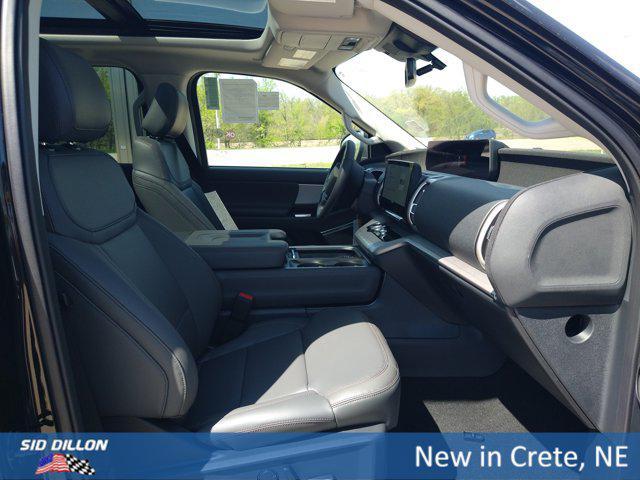 new 2025 Ford Expedition Max car, priced at $74,605