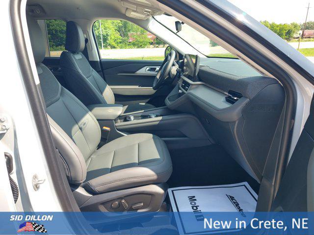 new 2025 Ford Explorer car, priced at $47,288