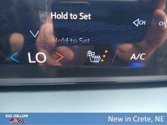 new 2025 Chevrolet Traverse car, priced at $49,630