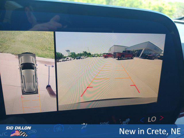 new 2025 Chevrolet Traverse car, priced at $52,045