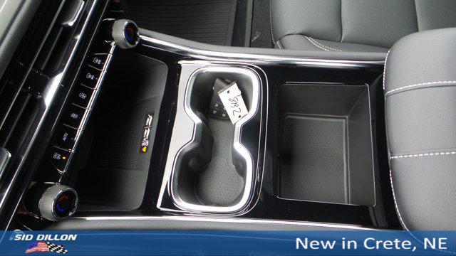 new 2025 Chevrolet Traverse car, priced at $46,340