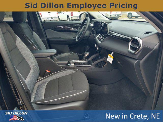 new 2025 Chevrolet TrailBlazer car, priced at $29,650