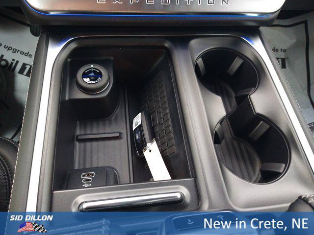 new 2025 Ford Expedition car, priced at $79,573