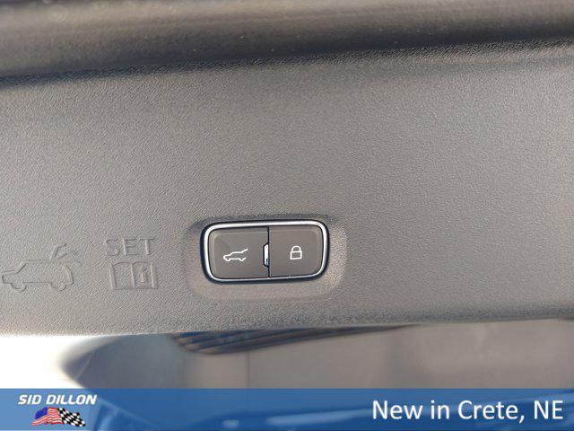 new 2025 Ford Expedition car, priced at $65,790