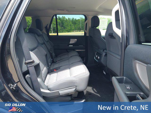 new 2025 Ford Expedition car, priced at $65,790