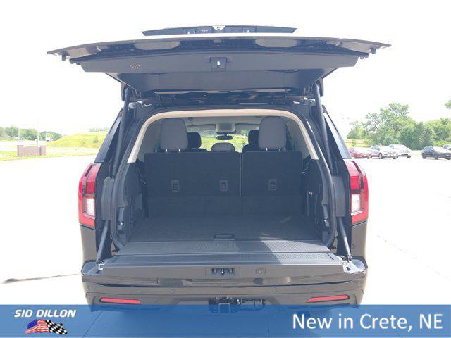 new 2025 Ford Expedition car, priced at $65,790