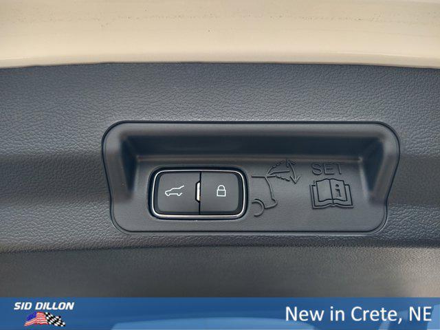 new 2025 Ford Explorer car, priced at $51,520