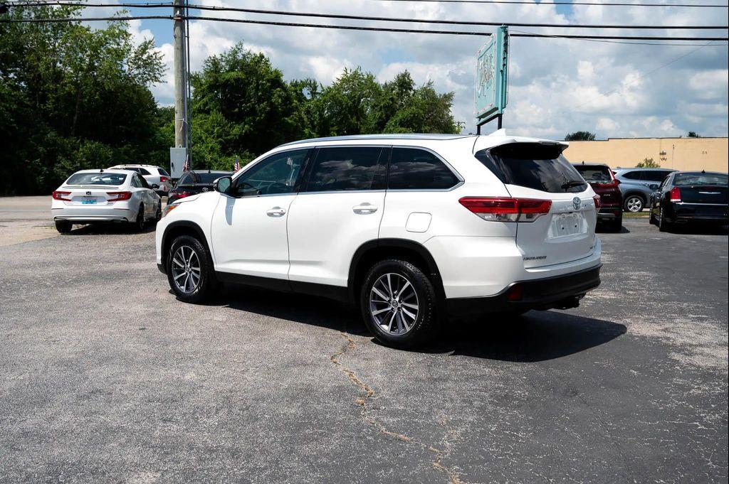 used 2019 Toyota Highlander car, priced at $25,995