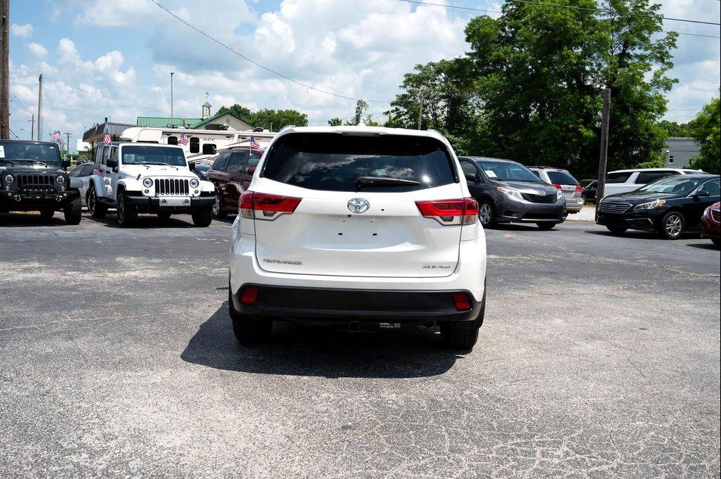 used 2019 Toyota Highlander car, priced at $25,995