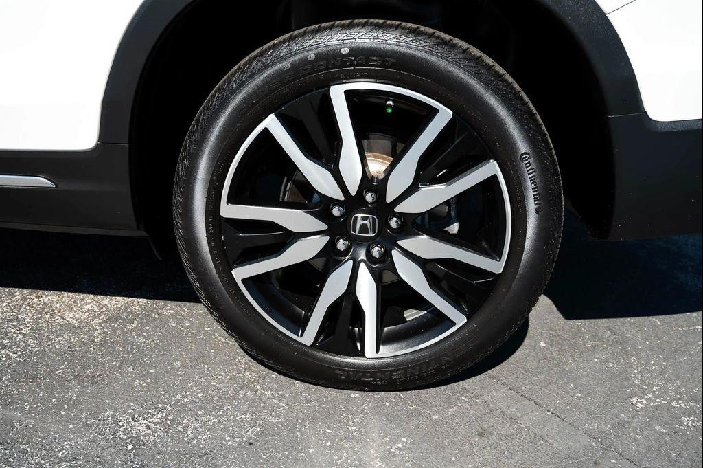 used 2020 Honda Pilot car, priced at $28,995