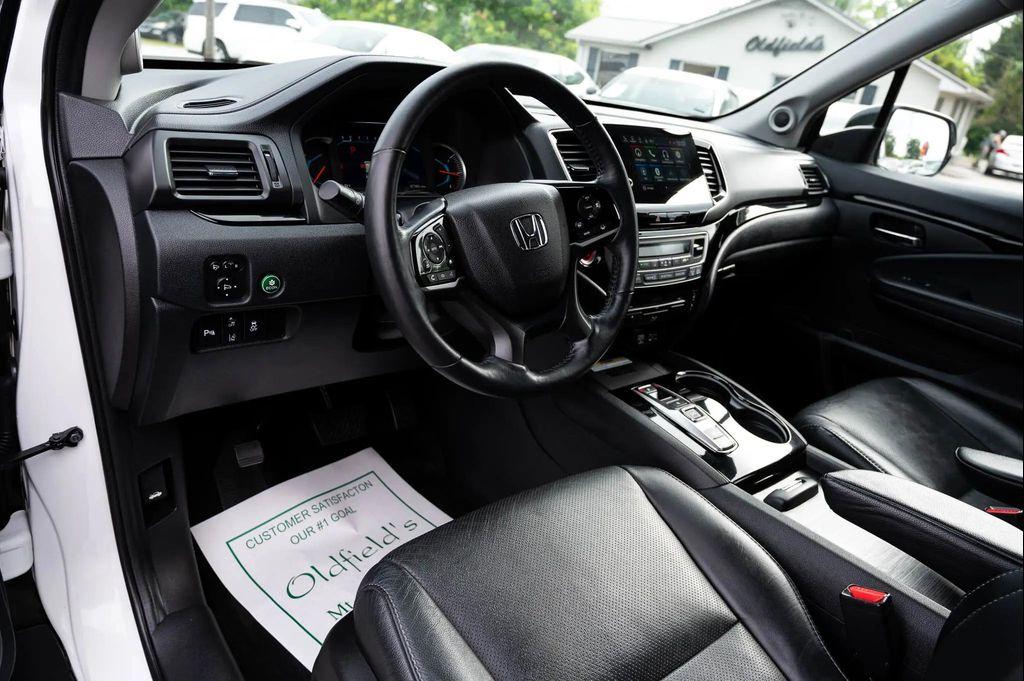 used 2020 Honda Pilot car, priced at $28,995