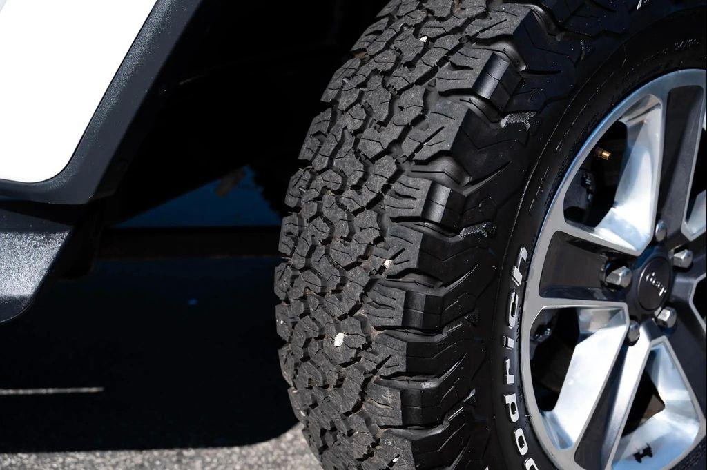 used 2018 Jeep Wrangler Unlimited car, priced at $26,995