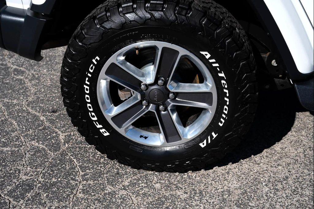 used 2018 Jeep Wrangler Unlimited car, priced at $26,995