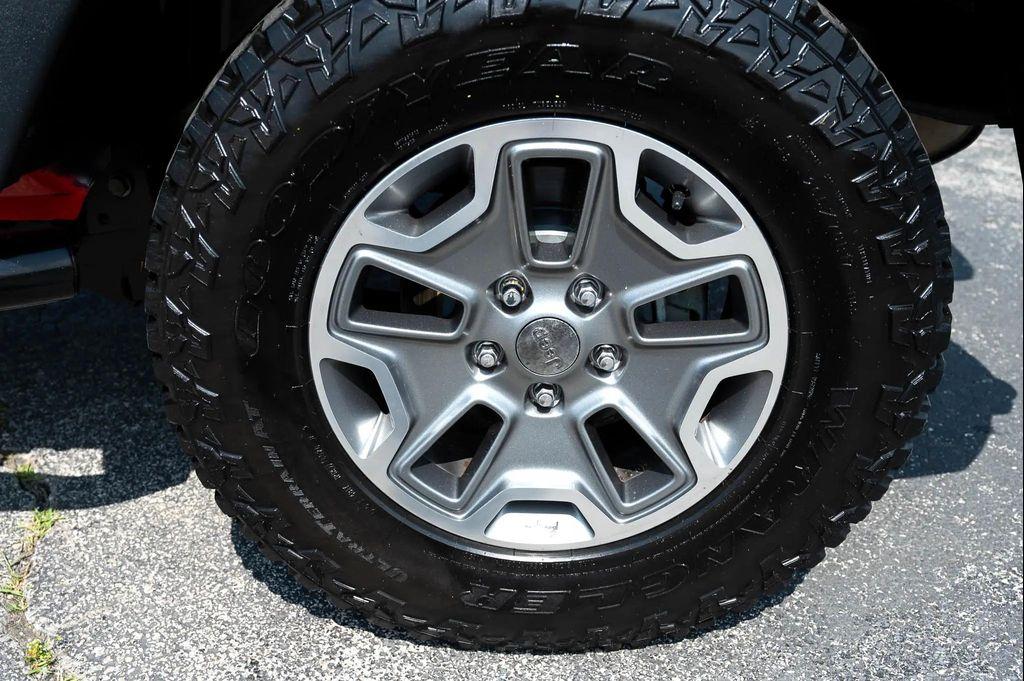 used 2015 Jeep Wrangler Unlimited car, priced at $23,495