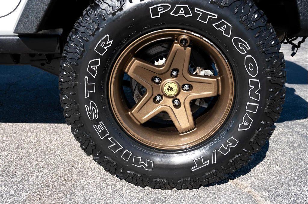 used 2015 Jeep Wrangler Unlimited car, priced at $17,995