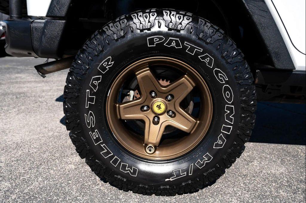 used 2015 Jeep Wrangler Unlimited car, priced at $17,995