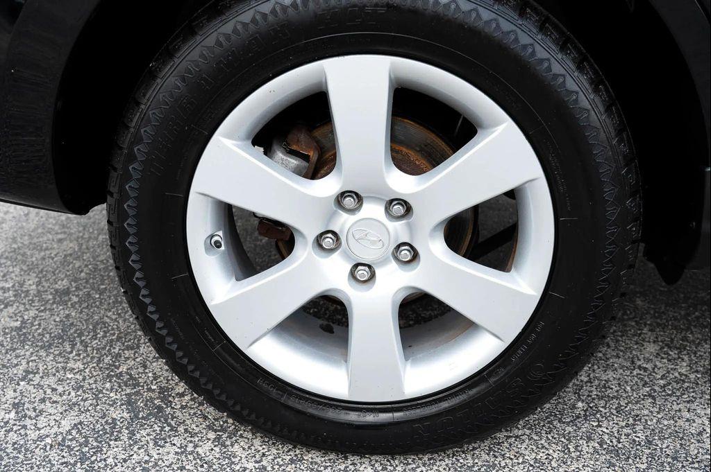 used 2009 Hyundai Santa Fe car, priced at $7,495