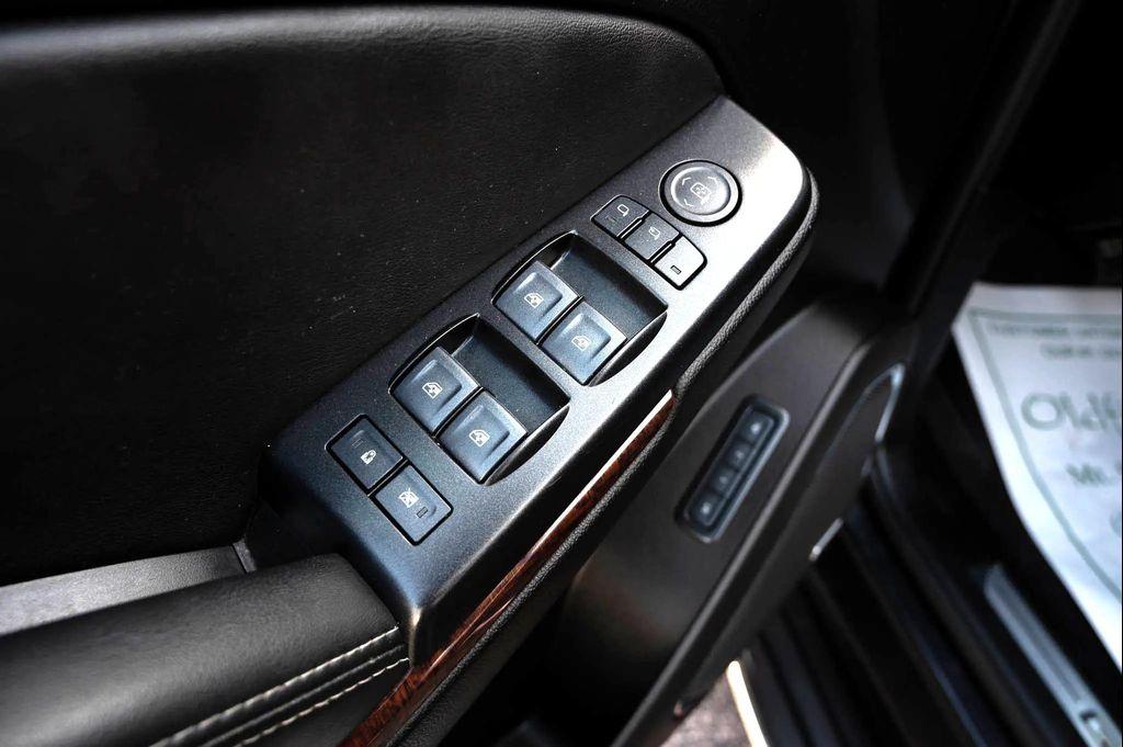 used 2020 GMC Yukon car, priced at $34,895