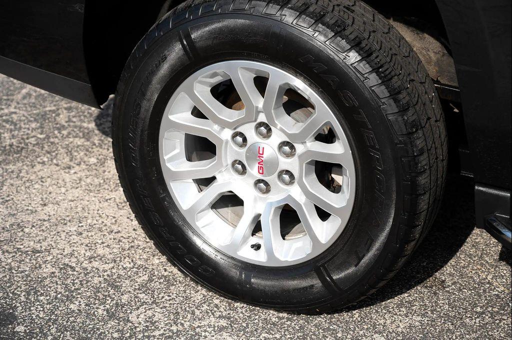 used 2020 GMC Yukon car, priced at $34,895