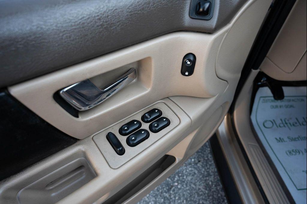 used 2002 Mercury Sable car, priced at $2,295