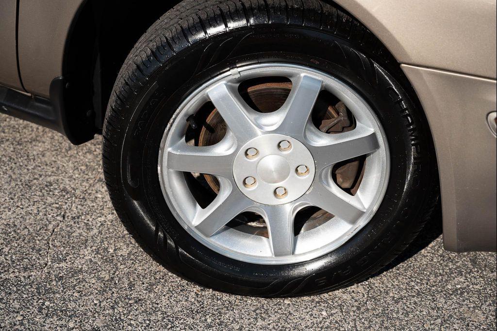 used 2002 Mercury Sable car, priced at $2,295