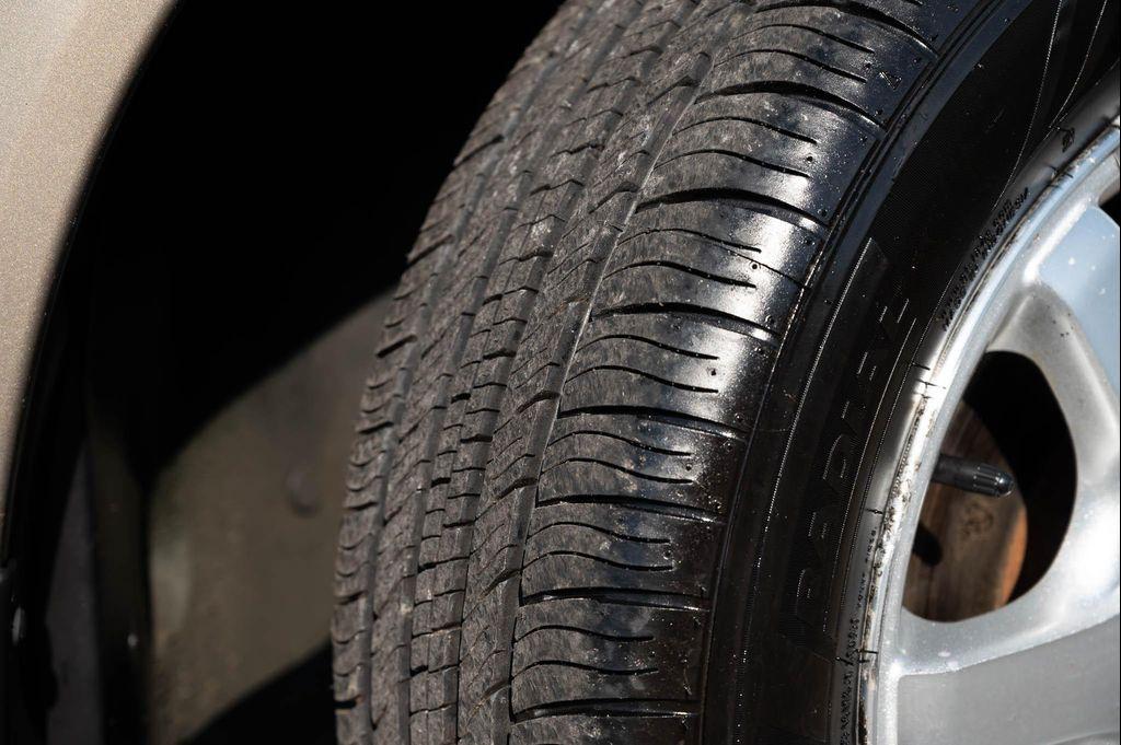 used 2002 Mercury Sable car, priced at $2,295