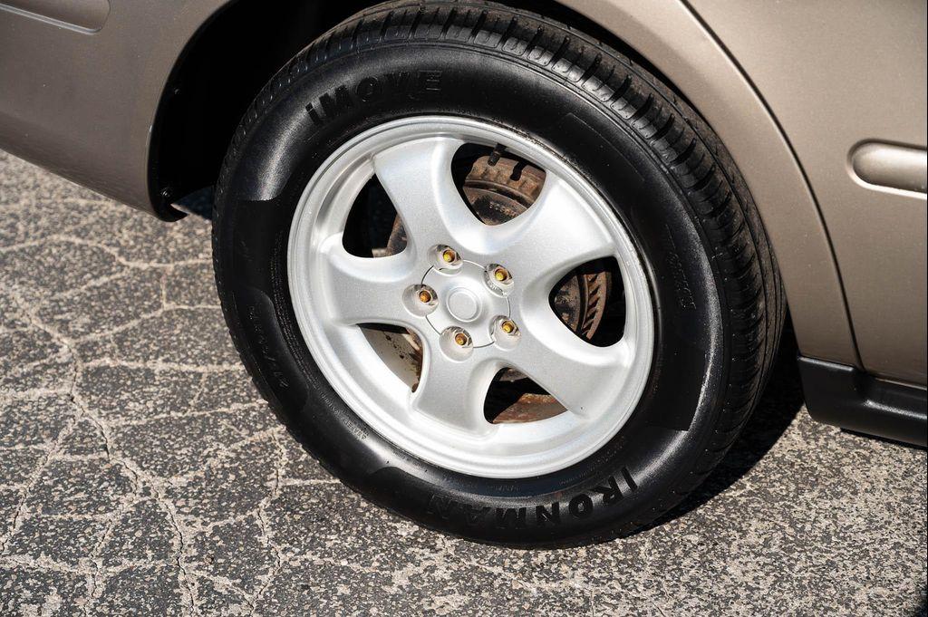 used 2002 Mercury Sable car, priced at $2,295