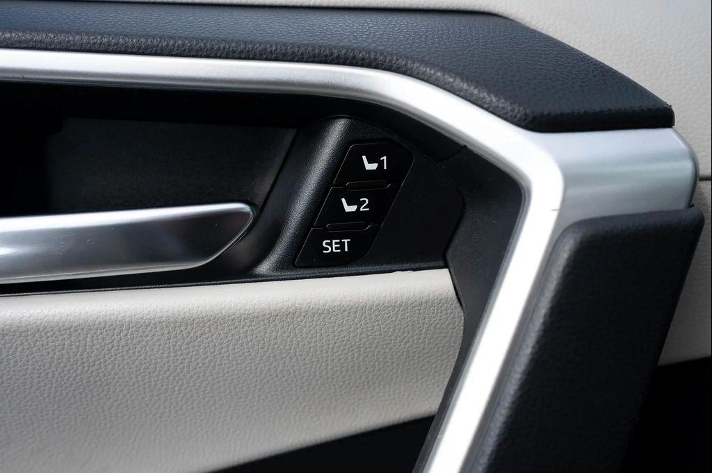 used 2020 Toyota RAV4 car, priced at $27,995