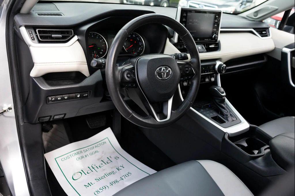 used 2020 Toyota RAV4 car, priced at $27,995