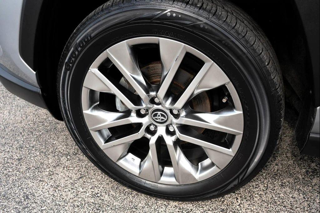 used 2020 Toyota RAV4 car, priced at $27,995