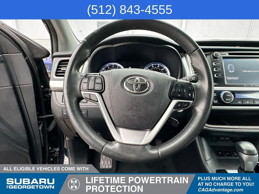 used 2019 Toyota Highlander car, priced at $27,487